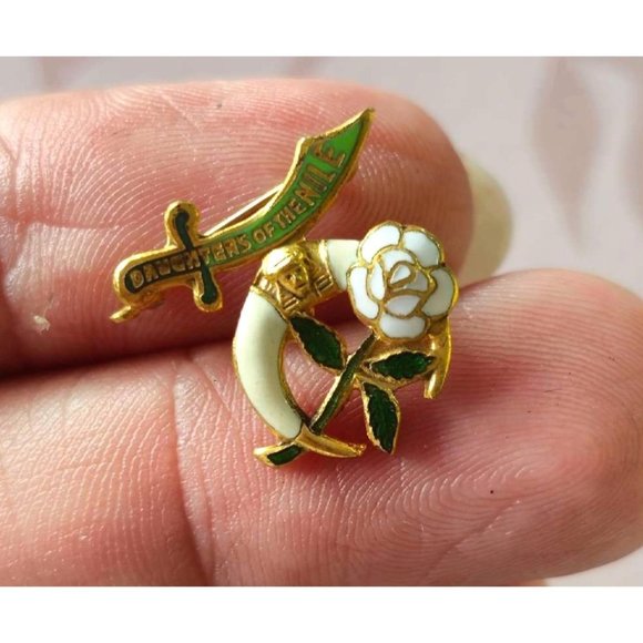 Vtg‎ Masonic Freemason Lapel Hat Pin Daughters of the Nile Green, White Enamel - Picture 1 of 6